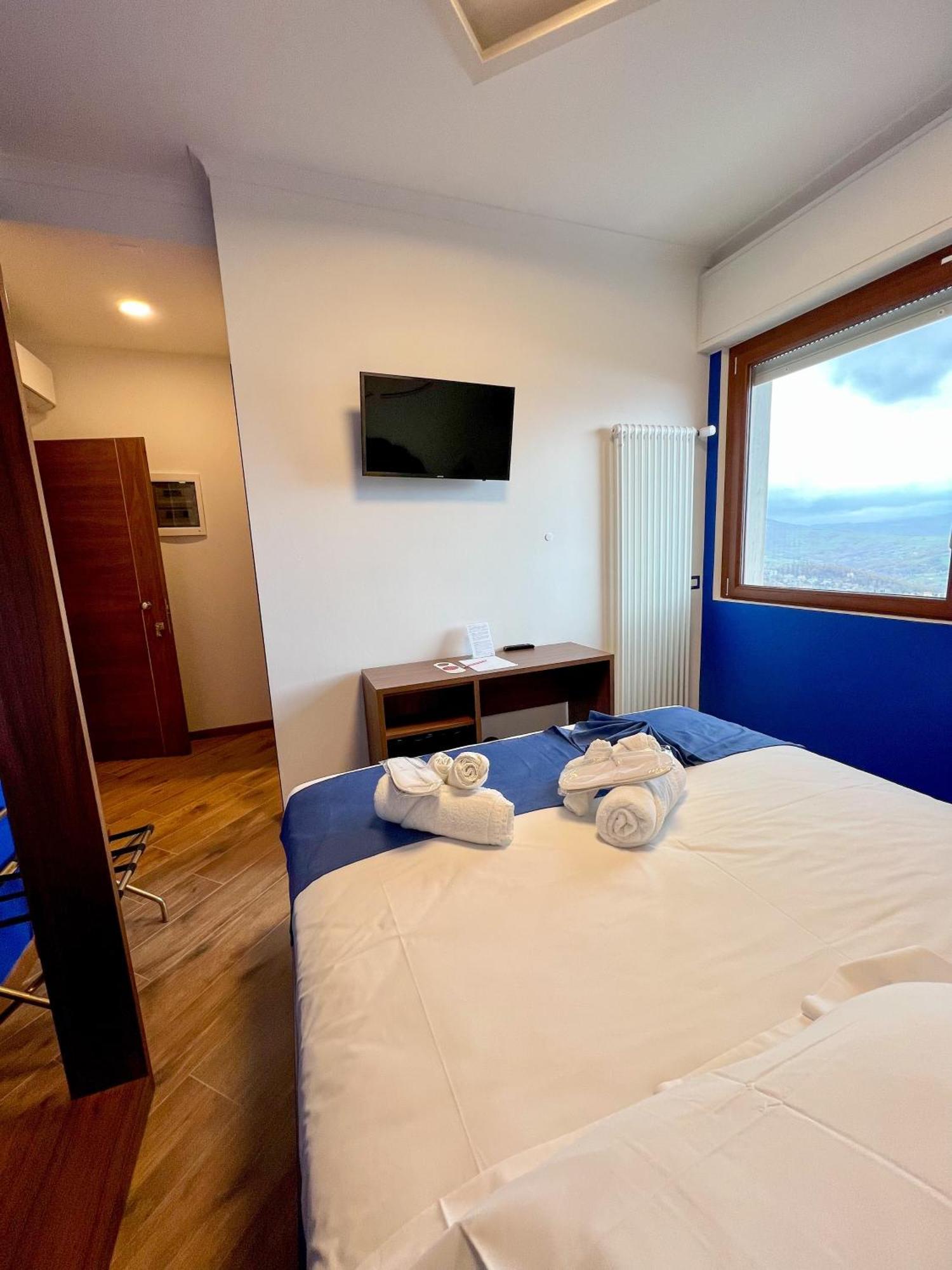 Rainbow Hotel Depandance Joli Сан Марино Екстериор снимка